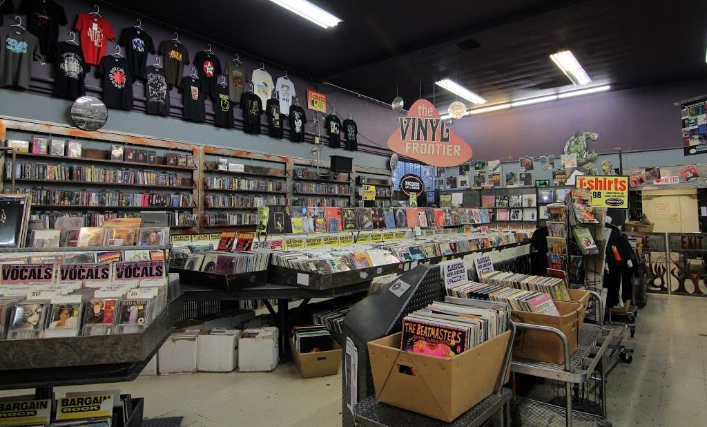 Streetlight Records | 980 S Bascom Ave, San Jose, CA 95128, USA | Phone: (408) 292-1404