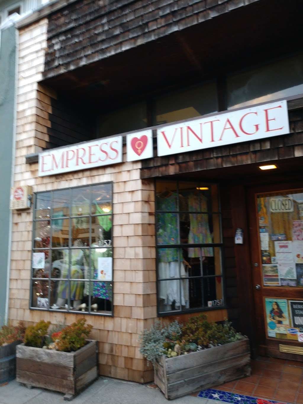 Empress Vintage | 1757 Alcatraz Ave, Berkeley, CA 94703, USA | Phone: (510) 542-6196