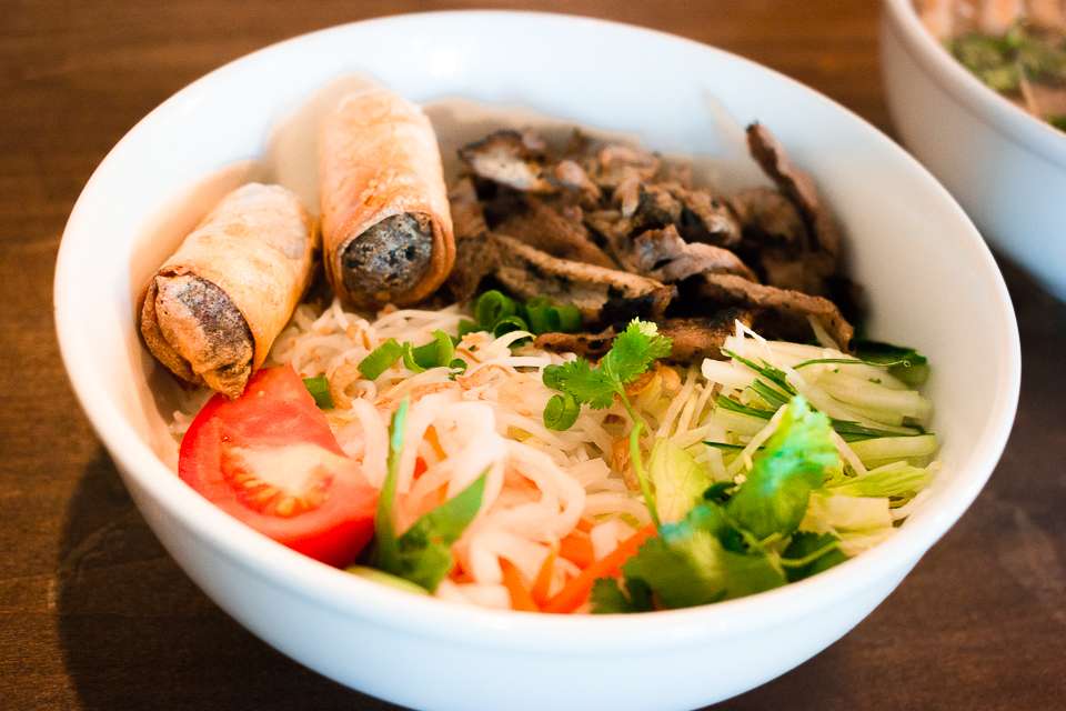 Viet-Nomz | 7581 University Blvd, Winter Park, FL 32792, USA | Phone: (407) 636-6069