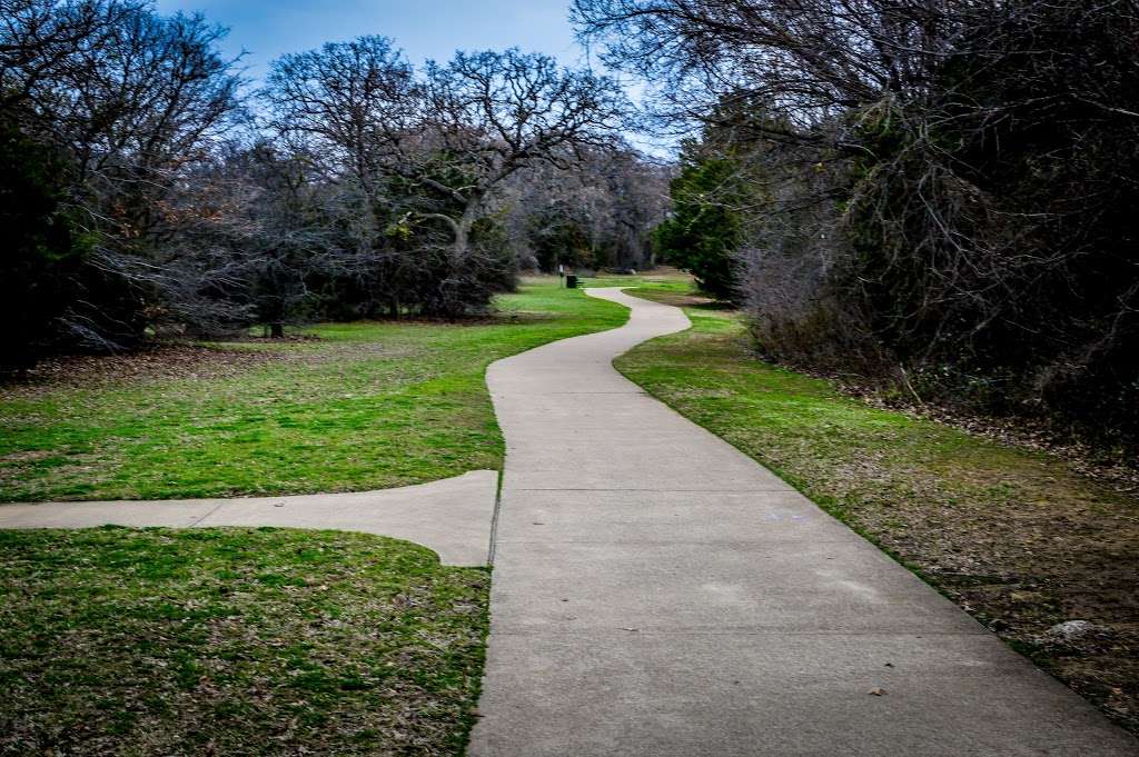 Stone Creek Park | 1400 Fuqua Dr, Flower Mound, TX 75028, USA | Phone: (972) 874-6300