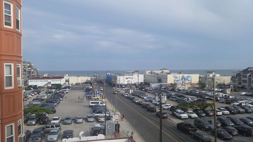 Homestead Beach Hotel (DBA: Hanscom Condos) | 805 E 8th St, Ocean City, NJ 08226, USA | Phone: (609) 398-1808