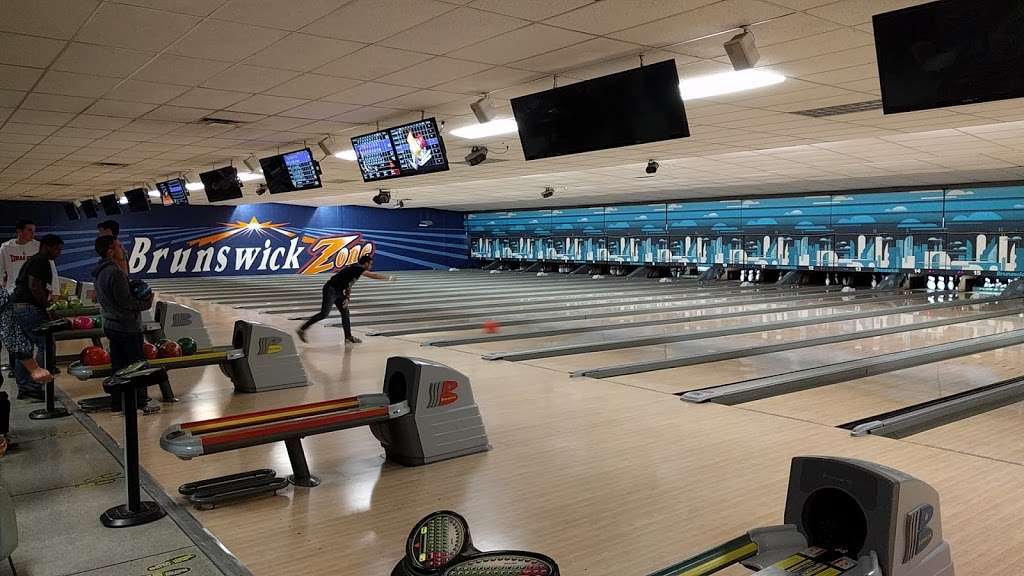 Brunswick Zone Deptford Lanes | 1328 Delsea Dr, Deptford Township, NJ 08096, USA | Phone: (856) 845-4241