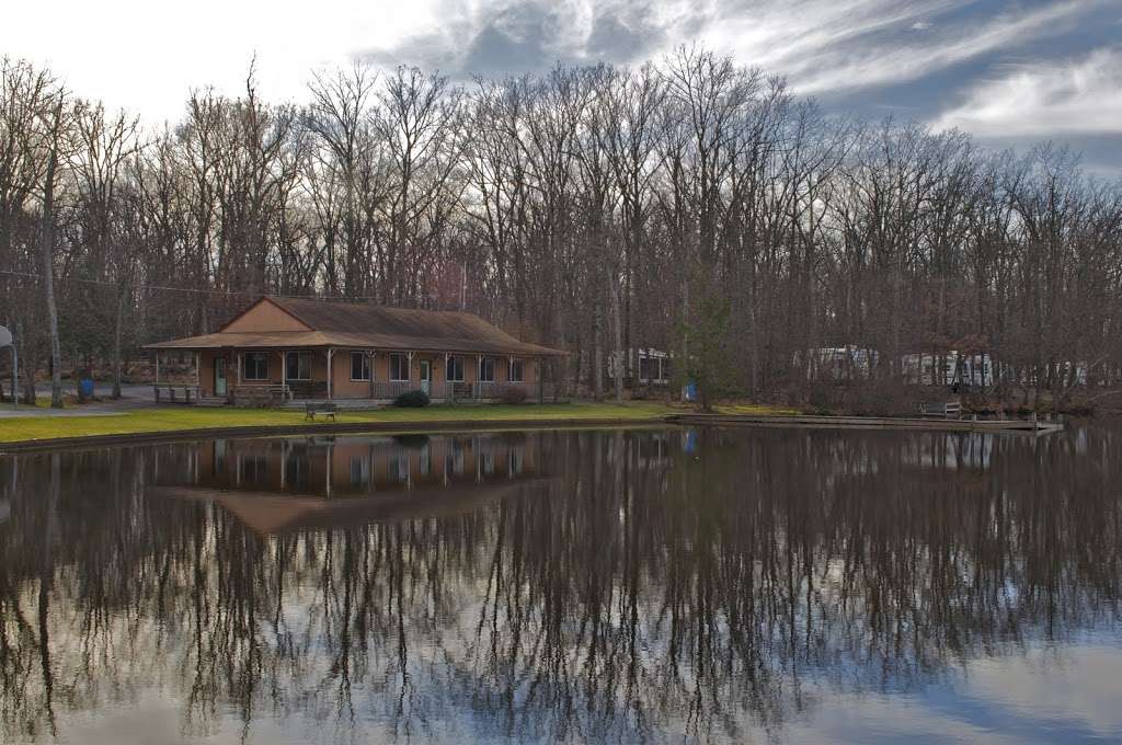 Otter Lake Camp-Resort | 1639 Marshalls Creek Rd, East Stroudsburg, PA 18302, USA | Phone: (570) 223-0123