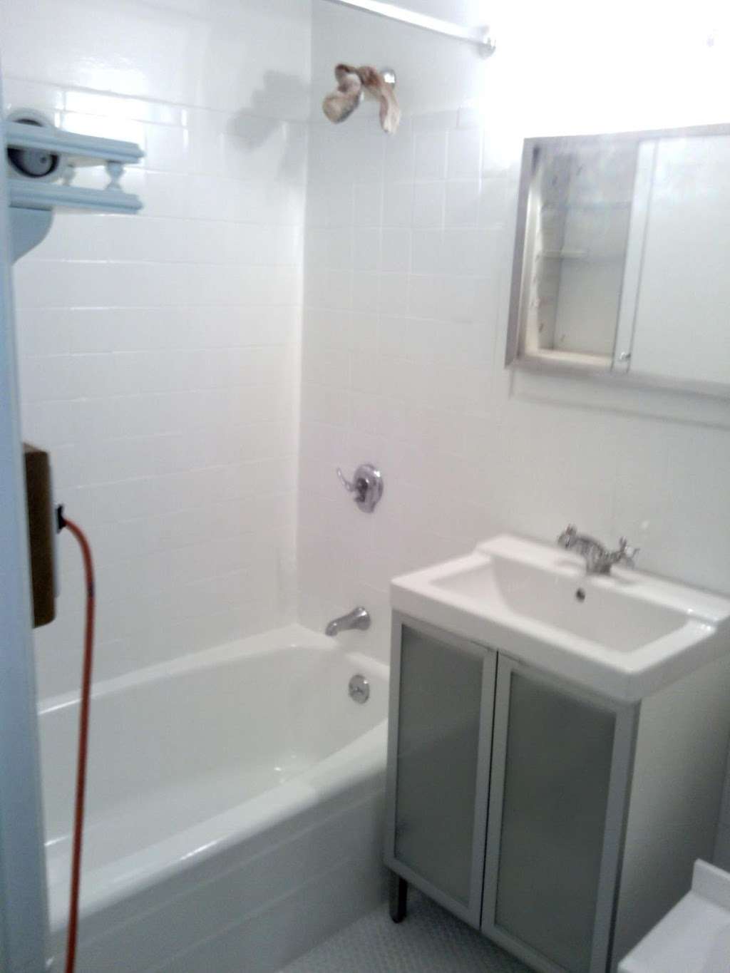 NY Bathtub Reglazers | 648 Wilcox Ave, The Bronx, NY 10465, USA | Phone: (646) 205-6363