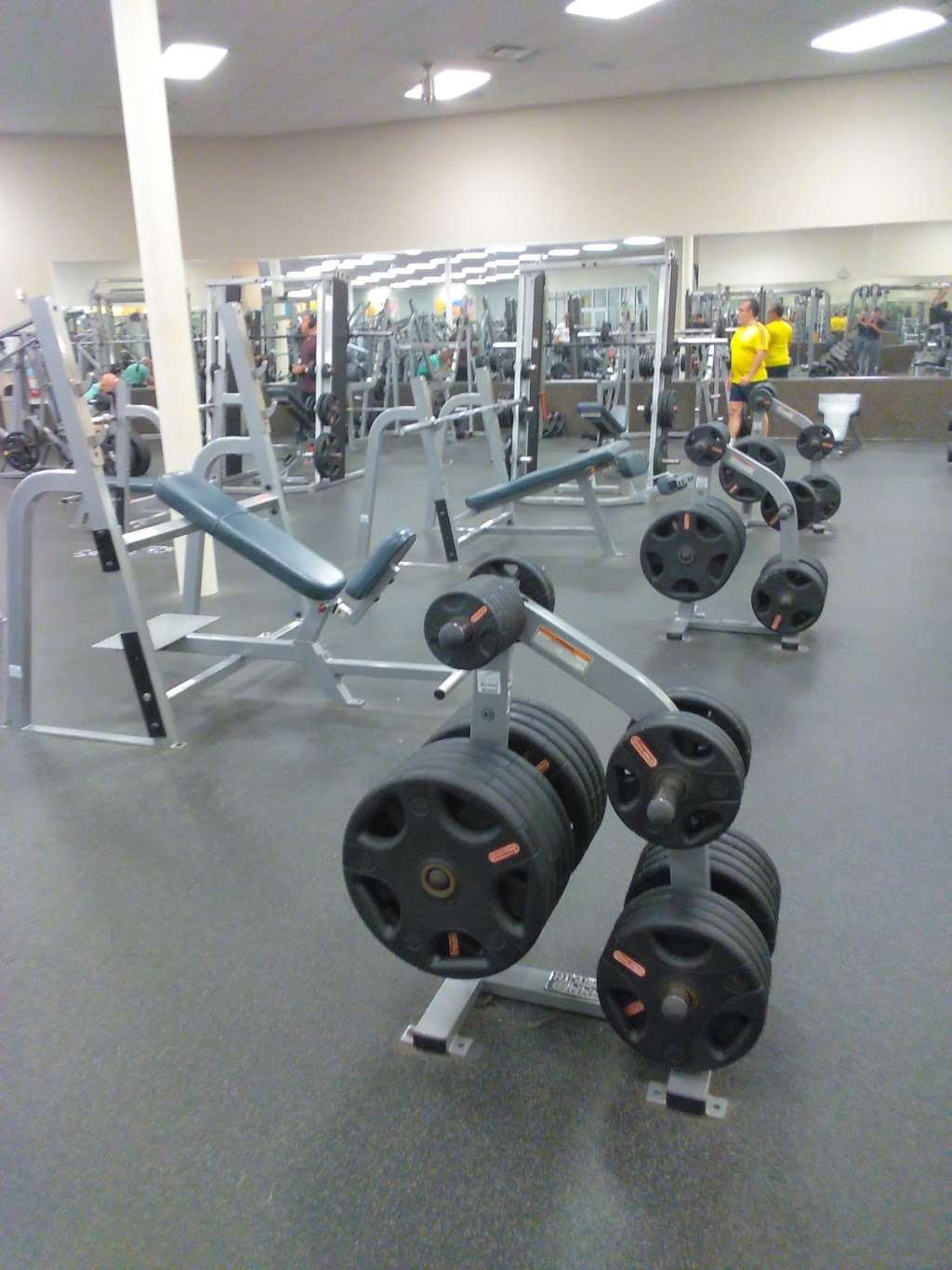 LA Fitness | 2101 NJ-35, Holmdel, NJ 07733, USA | Phone: (732) 757-0051