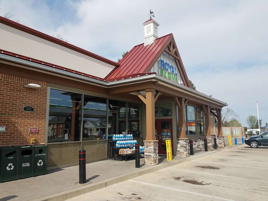 Royal Farms | 850 Hellam St, Wrightsville, PA 17368, USA | Phone: (717) 252-8510