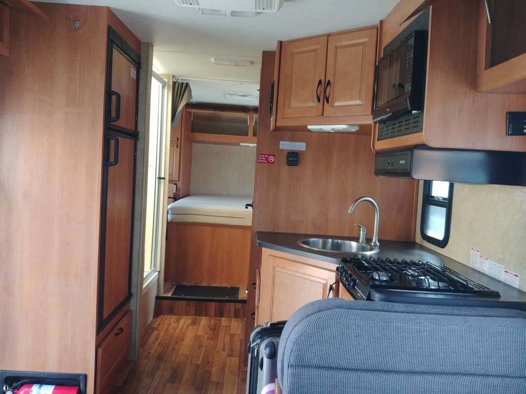 Cruise America RV Rental & Sales | 2233 E 223rd St, Carson, CA 90810, USA | Phone: (562) 304-5241