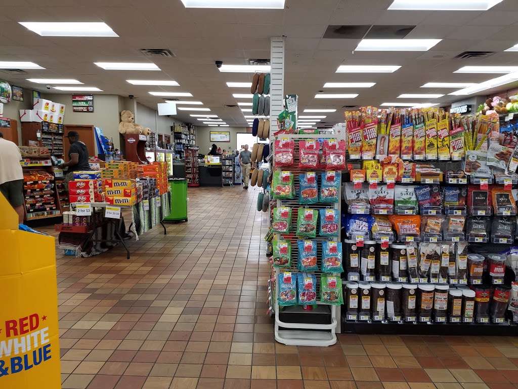 Loves Travel Stop | 2008 Hwy 206 S, Bordentown, NJ 08505, USA | Phone: (609) 324-1005