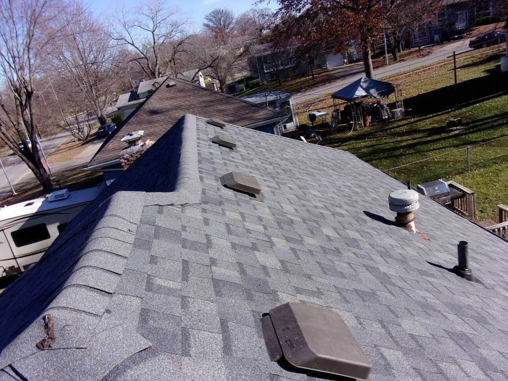 Artisan Roofing & Guttering | 15312 E Truman Rd, Independence, MO 64050, USA | Phone: (816) 833-0334