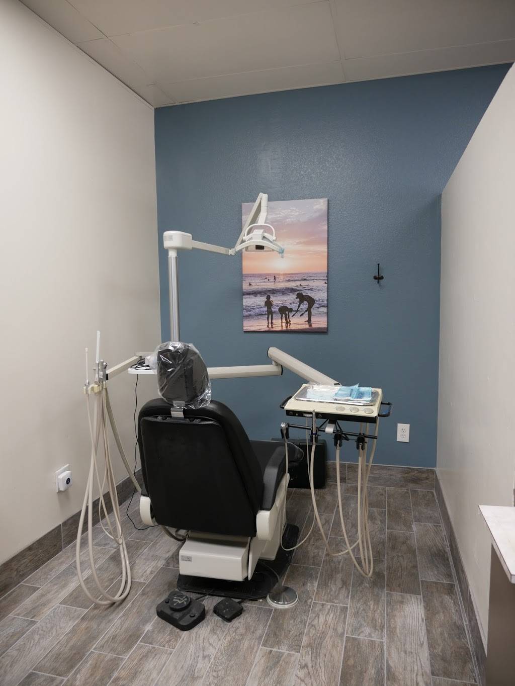 Collective Smiles | Darryl Torculas, DDS | 6947 Linda Vista Rd B, San Diego, CA 92111, USA | Phone: (858) 292-8881