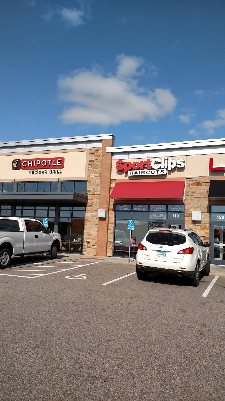 Sport Clips Haircuts of Shoreview | 1021 Red Fox Rd #110, Shoreview, MN 55126, USA | Phone: (651) 348-7898