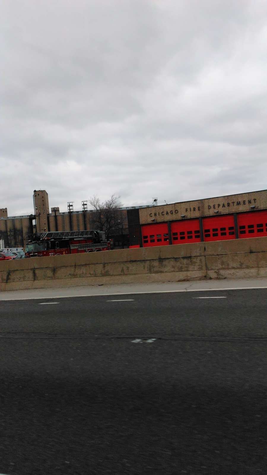 Chicago Fire Department ENGINE 80 TRUCK 62 | S Doty Ave, Chicago, IL 60633, USA