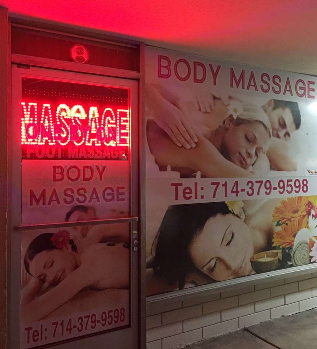 One By One Foot Massage | 3308, 8445 Westminster Blvd, Westminster, CA 92683, USA | Phone: (714) 379-9598