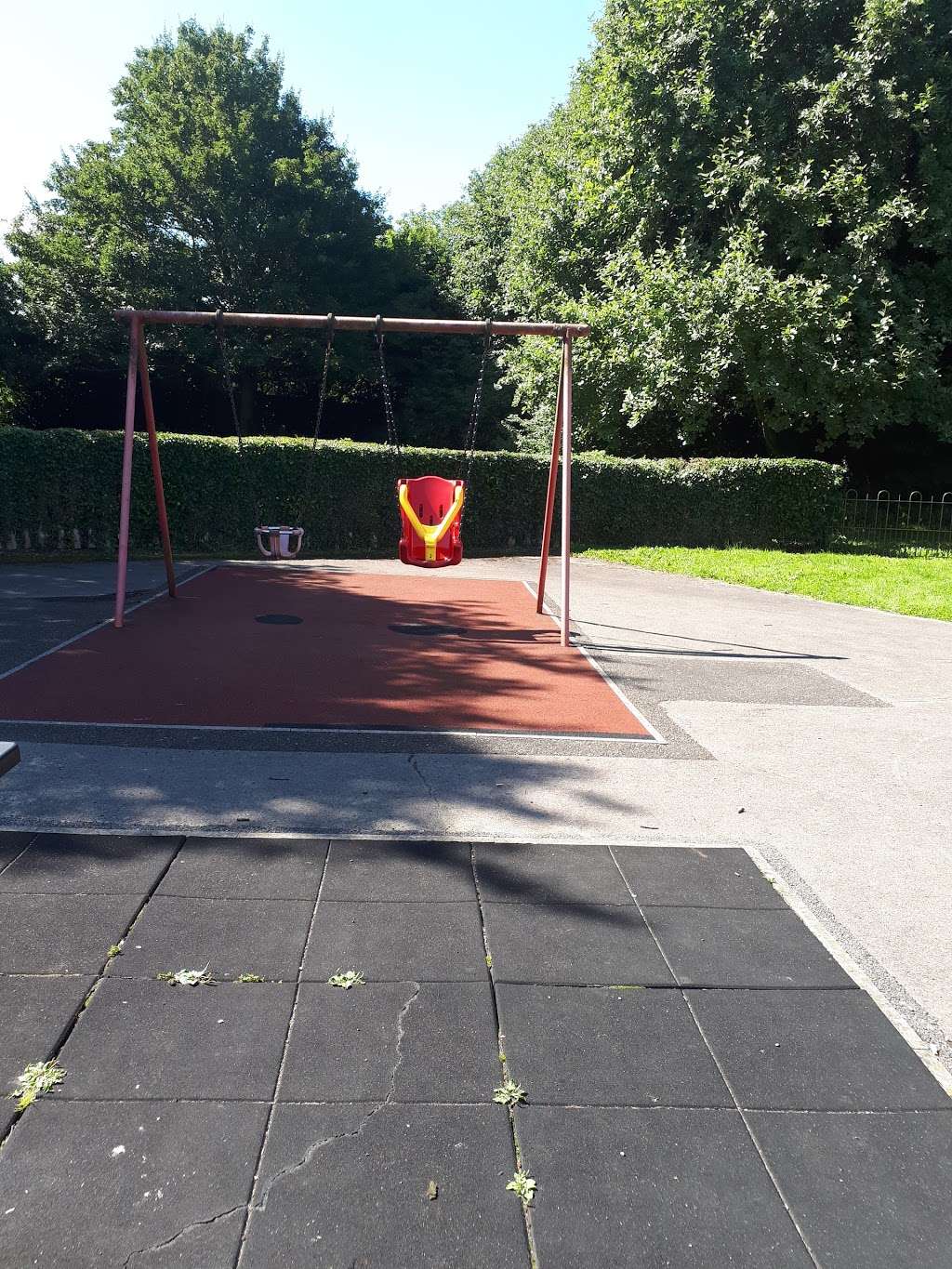 Charterhouse Playground | Charterhouse Rd, Orpington BR6 9WE, UK | Phone: 0300 303 8658