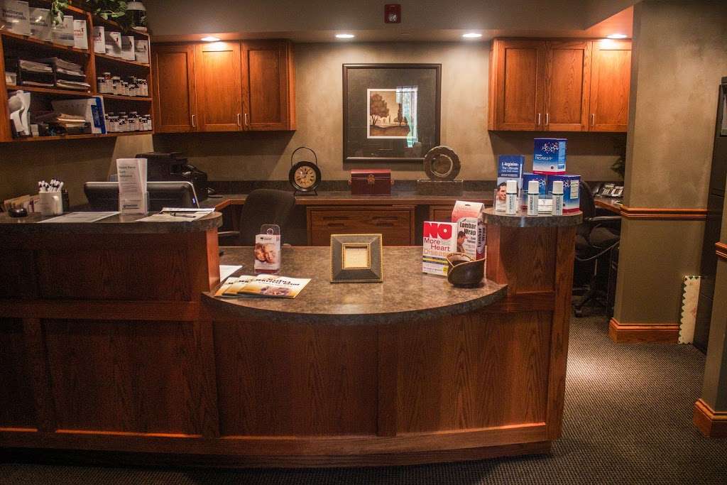 Algonquin Chiropractic Center | 2210 N Huntington Dr, Algonquin, IL 60102, USA | Phone: (847) 854-2000