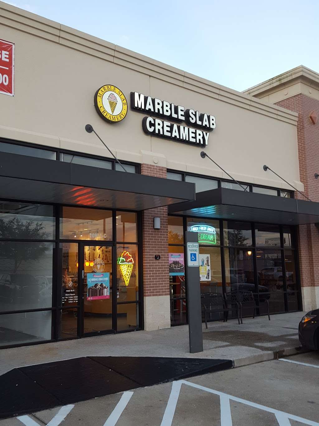 Marble Slab Creamery | 20911-C Gulf Fwy, Webster, TX 77598, USA | Phone: (281) 332-0600