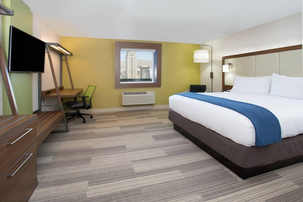 Holiday Inn Express & Suites West Memphis | 1007 E Service Rd, West Memphis, AR 72301, USA | Phone: (870) 733-0570