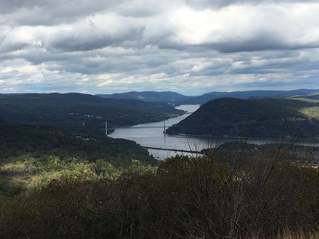 Doodletown trailhead | Dunderberg Turnpike, Tomkins Cove, NY 10986, USA