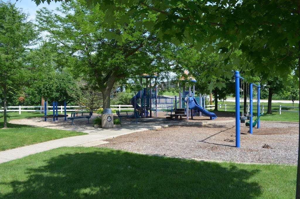 Bill Young Park | 15251 Huntington Ct, Orland Park, IL 60462, USA | Phone: (708) 403-6219