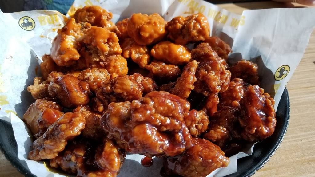 Buffalo Wild Wings | 807 Polaris Pkwy, Westerville, OH 43082, USA | Phone: (614) 523-3855