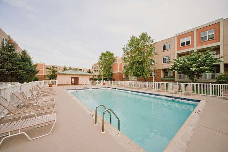 The River Club Apartments | 105 Lighthouse Terrace, Edgewater, NJ 07020, USA | Phone: (973) 547-1163