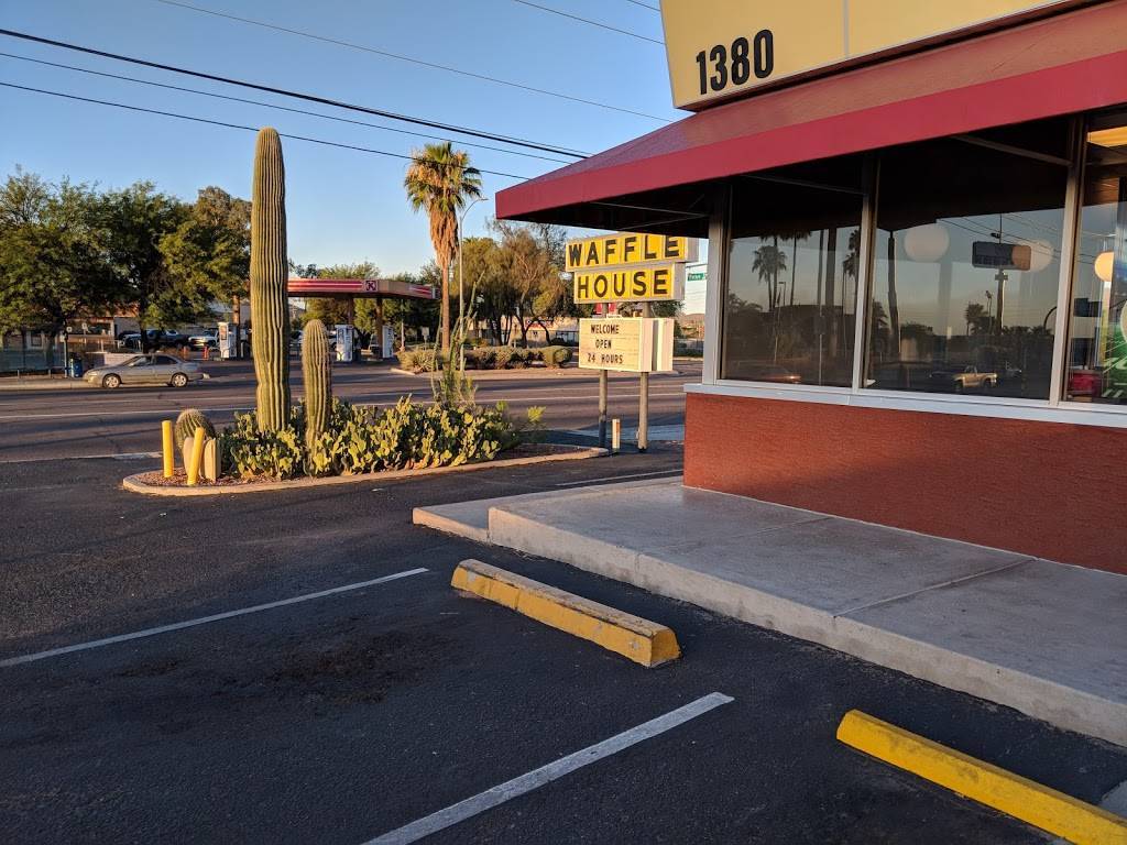 Waffle House | 1380 W Grant Rd, Tucson, AZ 85745, USA | Phone: (520) 623-4406