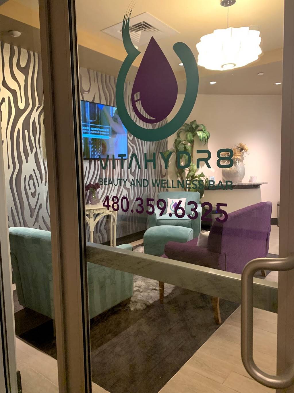 Vitahydr8 Beauty and Wellness Bar | 860 N Riverview, Mesa, AZ 85201, USA | Phone: (480) 359-6325