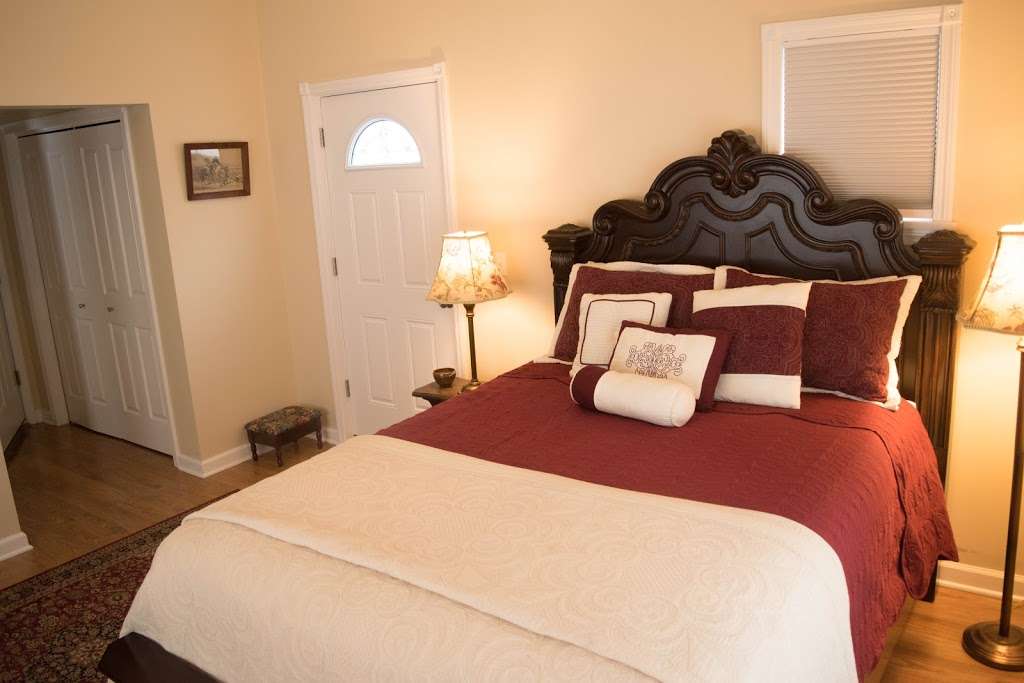 Pawling House Bed & Breakfast | 105 W Main St, Pawling, NY 12564, USA | Phone: (845) 855-3851