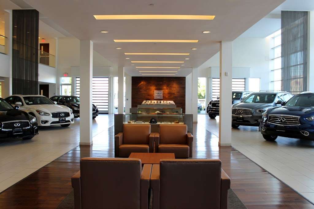 Herb Chambers INFINITI of Westborough | 312 Turnpike Rd Rte. 9, Westborough, MA 01581, USA | Phone: (508) 983-1000