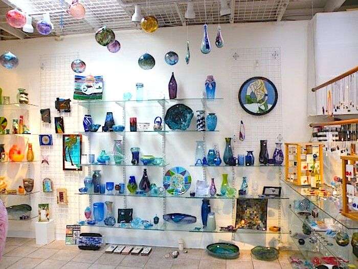 Art Glass Guild | 1770 Village Place, Studio 25, Spanish Village Art Center, Balboa Park, San Diego, CA 92101, USA | Phone: (619) 702-8006