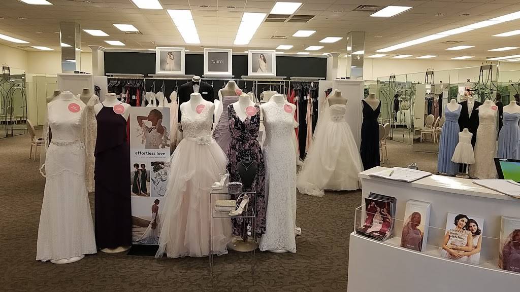 David’s Bridal | 2321 Gallatin Pike N, Madison, TN 37115, USA | Phone: (615) 851-5454