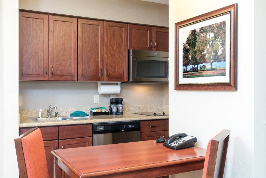 Homewood Suites by Hilton Lexington-Hamburg | 2033 Bryant Rd, Lexington, KY 40509, USA | Phone: (859) 543-0464