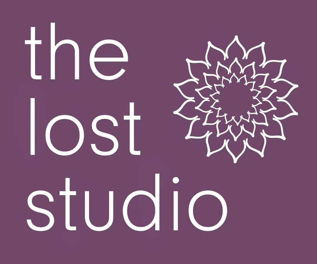 Loft Studio | 130 South La Brea Ave, Los Angeles, CA 90036, USA | Phone: (323) 933-6944