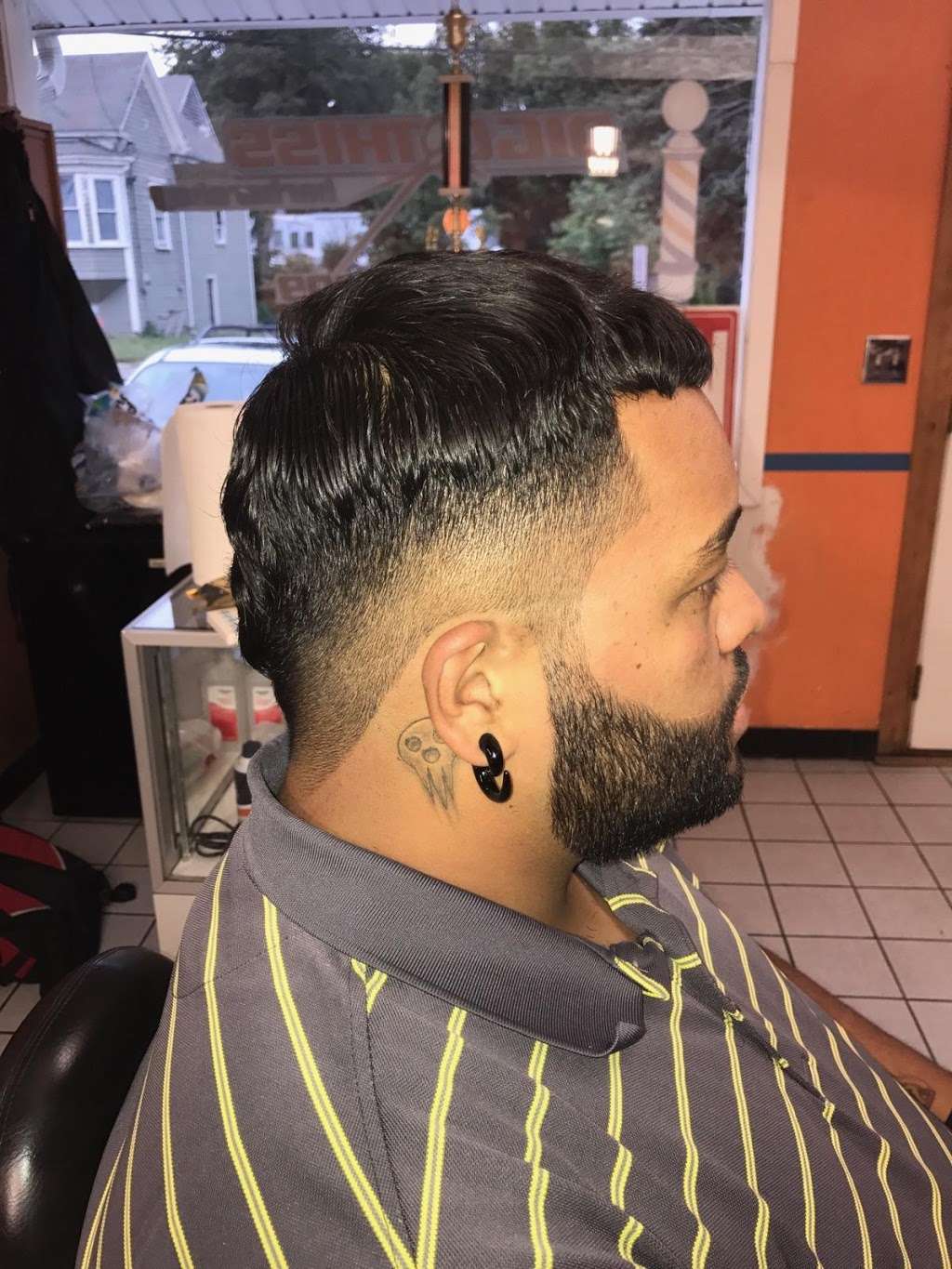 Digg Thiss Barber Shop | 7 Pleasant St, Randolph, MA 02368, USA | Phone: (781) 986-4509