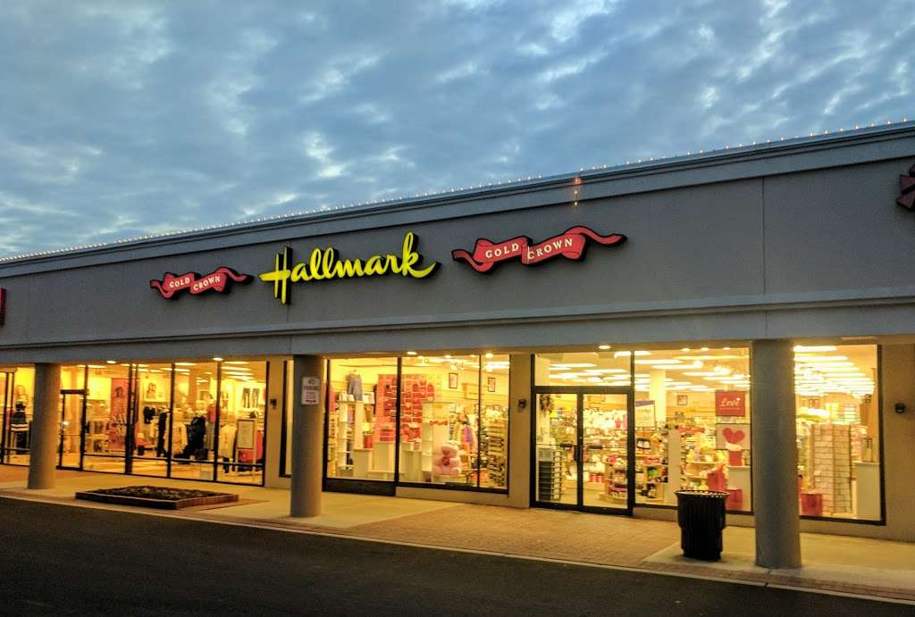 Normans Hallmark Shop | 335 Us Highway 202/206, Somerset Shopping Center, Bridgewater, NJ 08807, USA | Phone: (908) 722-1412