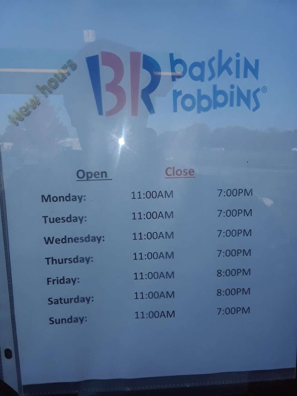 Baskin-Robbins | 202 US-40, Bates City, MO 64011, USA | Phone: (816) 625-3308