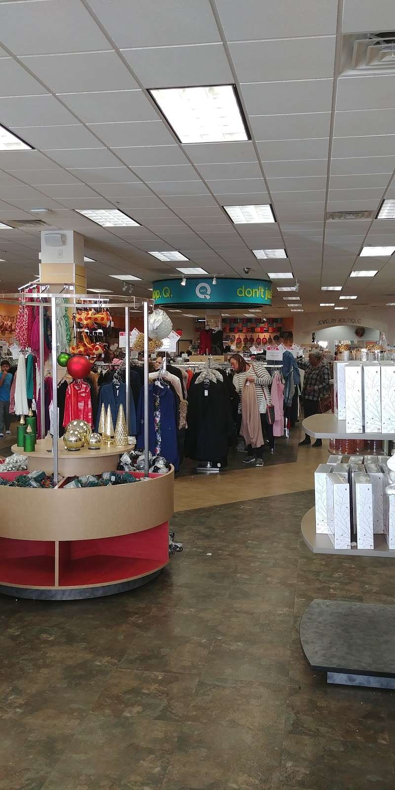 QVC Outlet Store | 245 Lancaster Ave, Malvern, PA 19355, USA | Phone: (610) 889-3872