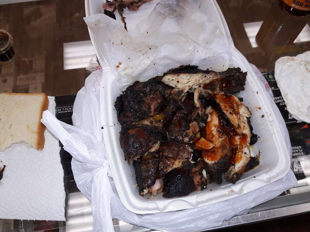 Vee and E Original Jamaican Jerk Chicken | 3712 Grant St, Gary, IN 46408, USA | Phone: (219) 512-2446