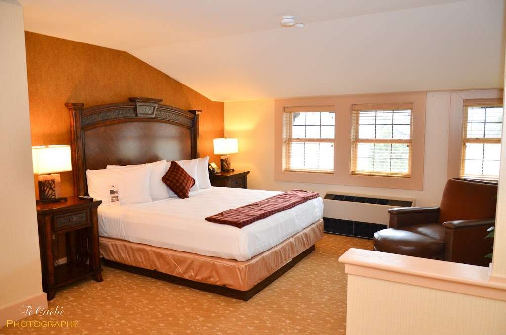 Bear Mountain Inn and Overlook Lodge | 3020 Seven Lakes Drive, Tomkins Cove, NY 10986, USA | Phone: (855) 548-1184