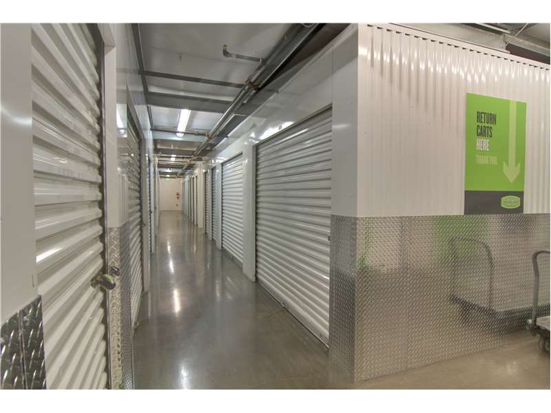 Extra Space Storage | 17197 Valley Blvd, Fontana, CA 92335, USA | Phone: (909) 350-3400