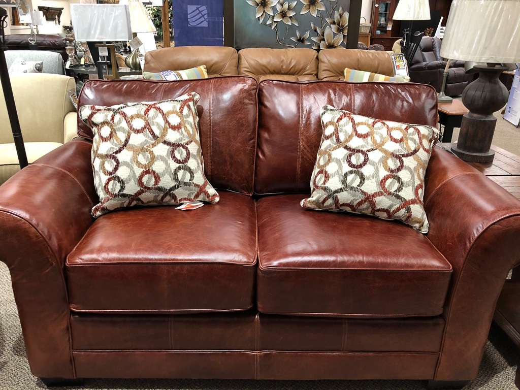 Wrights Furniture | 115 E Madison St, Pontiac, IL 61764, USA | Phone: (815) 844-7177