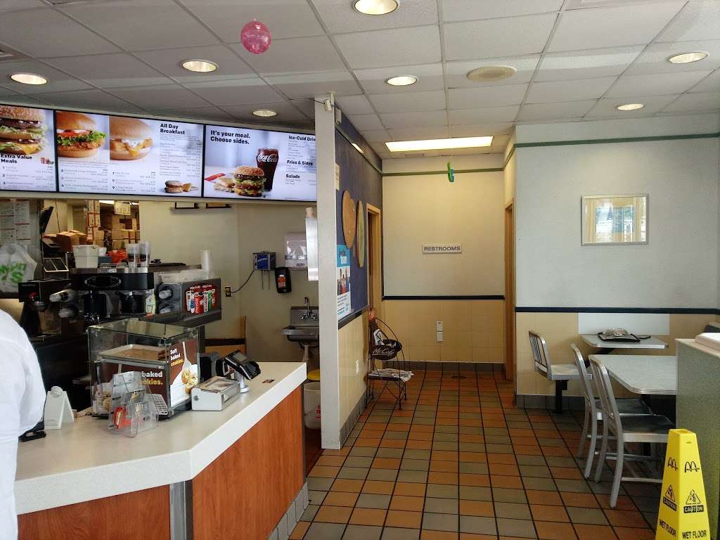 McDonalds | 4505 TX-146, Bacliff, TX 77518, USA | Phone: (281) 339-5949