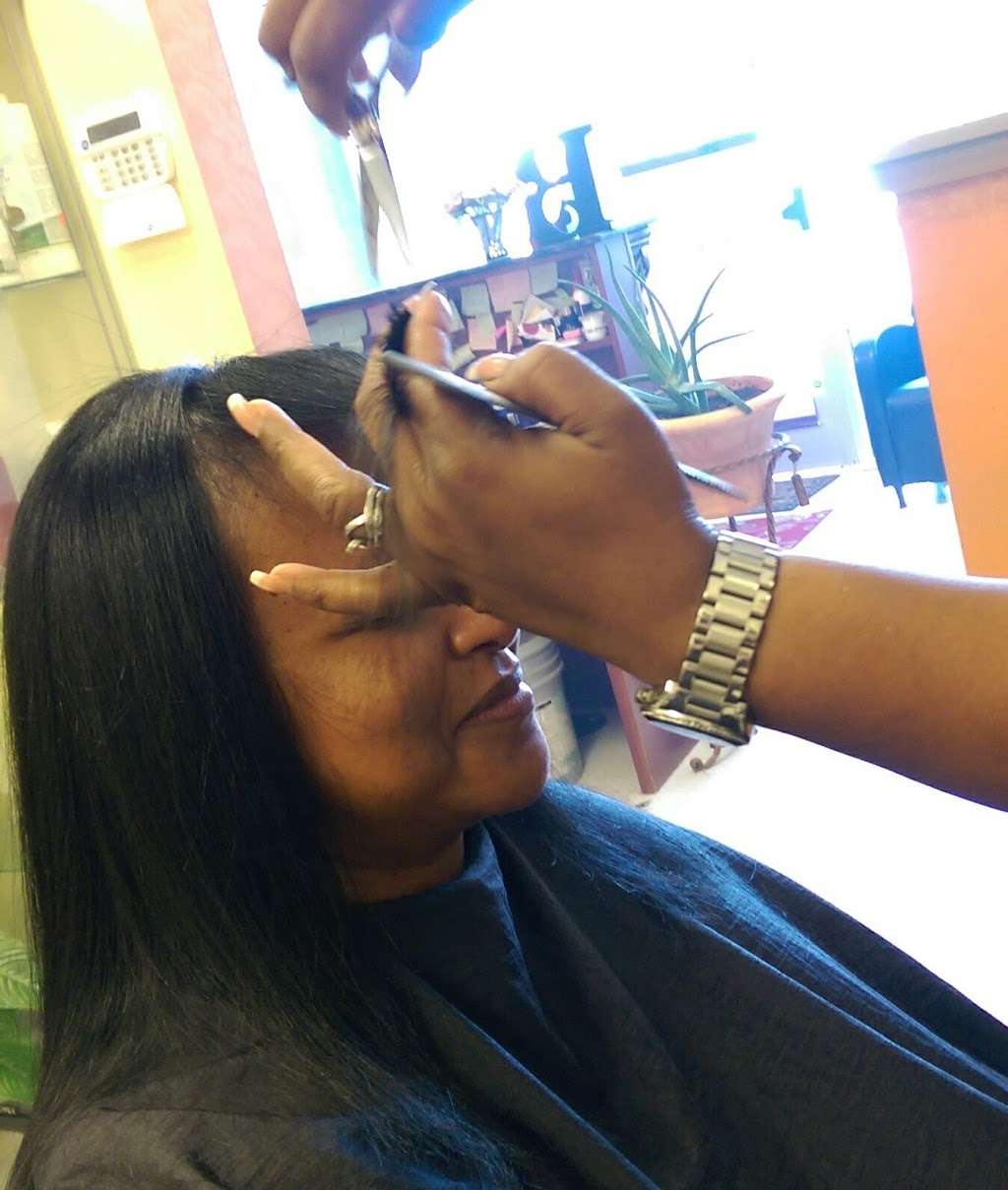 Belgicas Beauty Salon | 8336 Lee Vista Blvd, Orlando, FL 32829, USA | Phone: (407) 482-8819