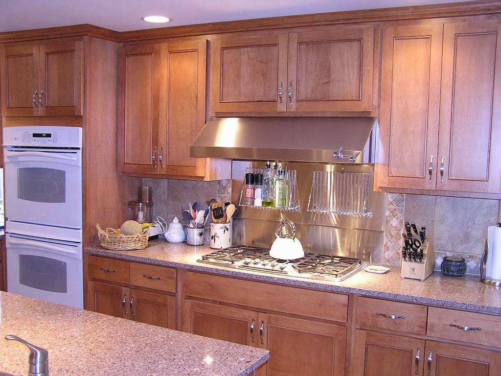 Distinctive Cabinets & Countertops, Inc | By Appt only, 13330 3rd Ave NE, Seattle, WA 98125, USA | Phone: (425) 673-7873