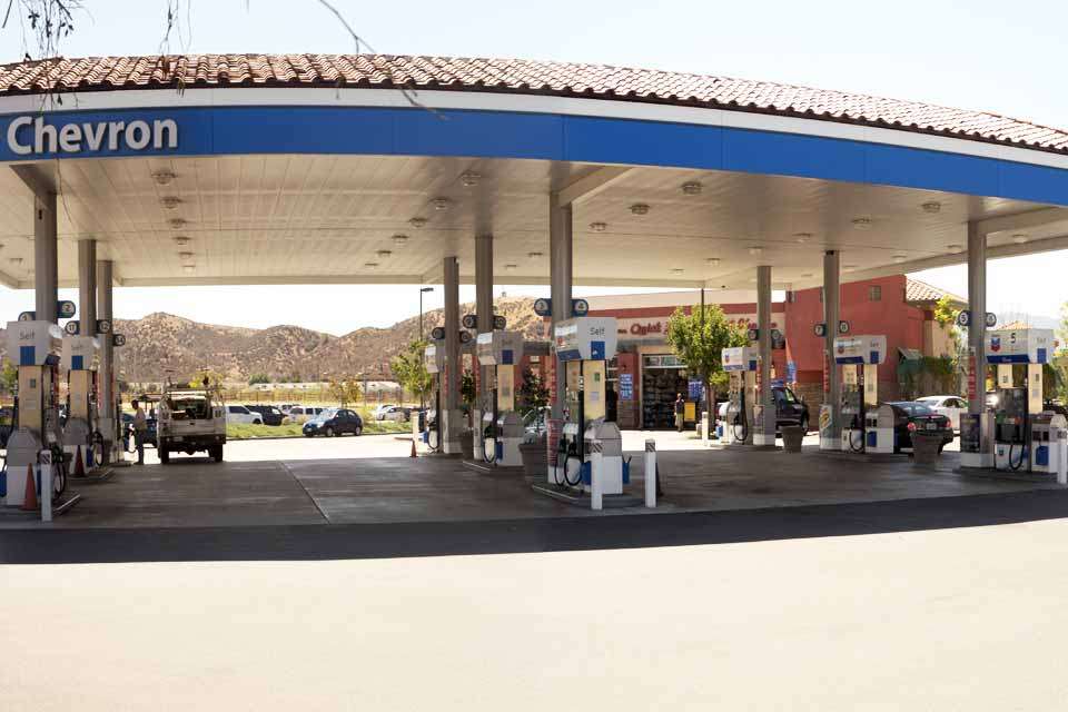 Chevron | 27549 The Old Rd, Valencia, CA 91355, USA | Phone: (661) 259-5037