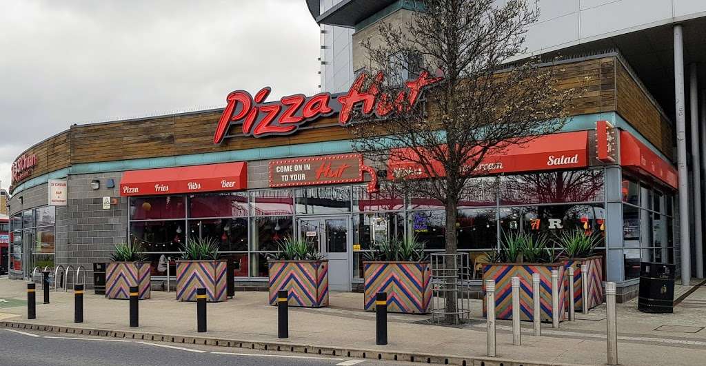 Pizza Hut Restaurants | Bugsbys Way, Unit 2, Cinema Development, London SE10 0QJ, UK | Phone: 020 8858 6595