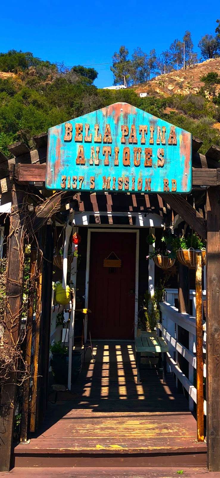 Bella Patina Antiques | 3137 S Mission Rd, Fallbrook, CA 92028, USA | Phone: (760) 742-5061