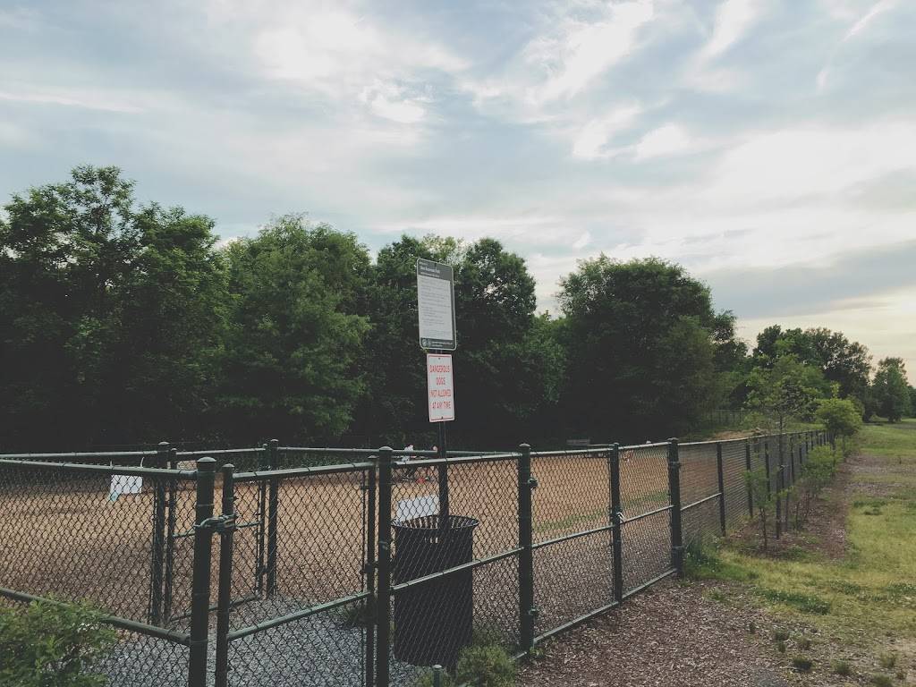 Ben Brenman Dog Park | 4800 Brenman Park Dr, Alexandria, VA 22304, USA | Phone: (703) 746-4343