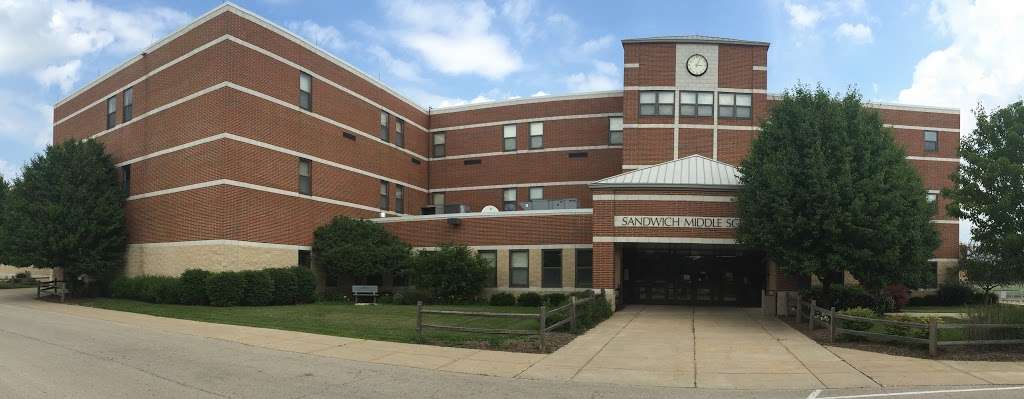 Sandwich Middle School | 600 Wells St, Sandwich, IL 60548, USA | Phone: (815) 786-2138