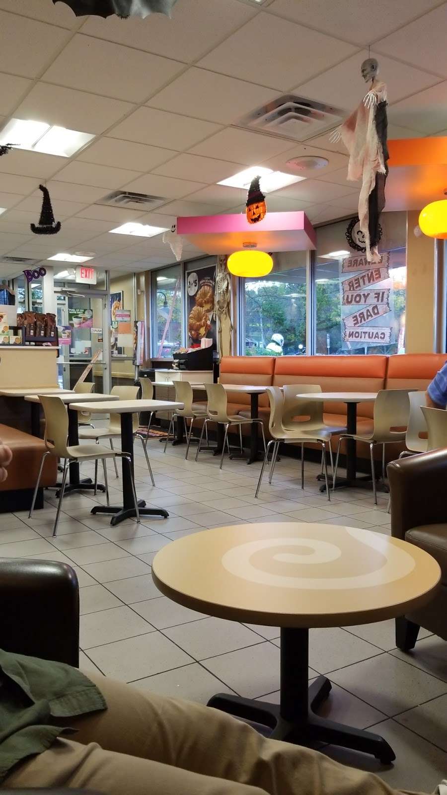 Dunkin Donuts | 3100 Quakerbridge Rd, Hamilton Township, NJ 08619, USA | Phone: (609) 584-9062